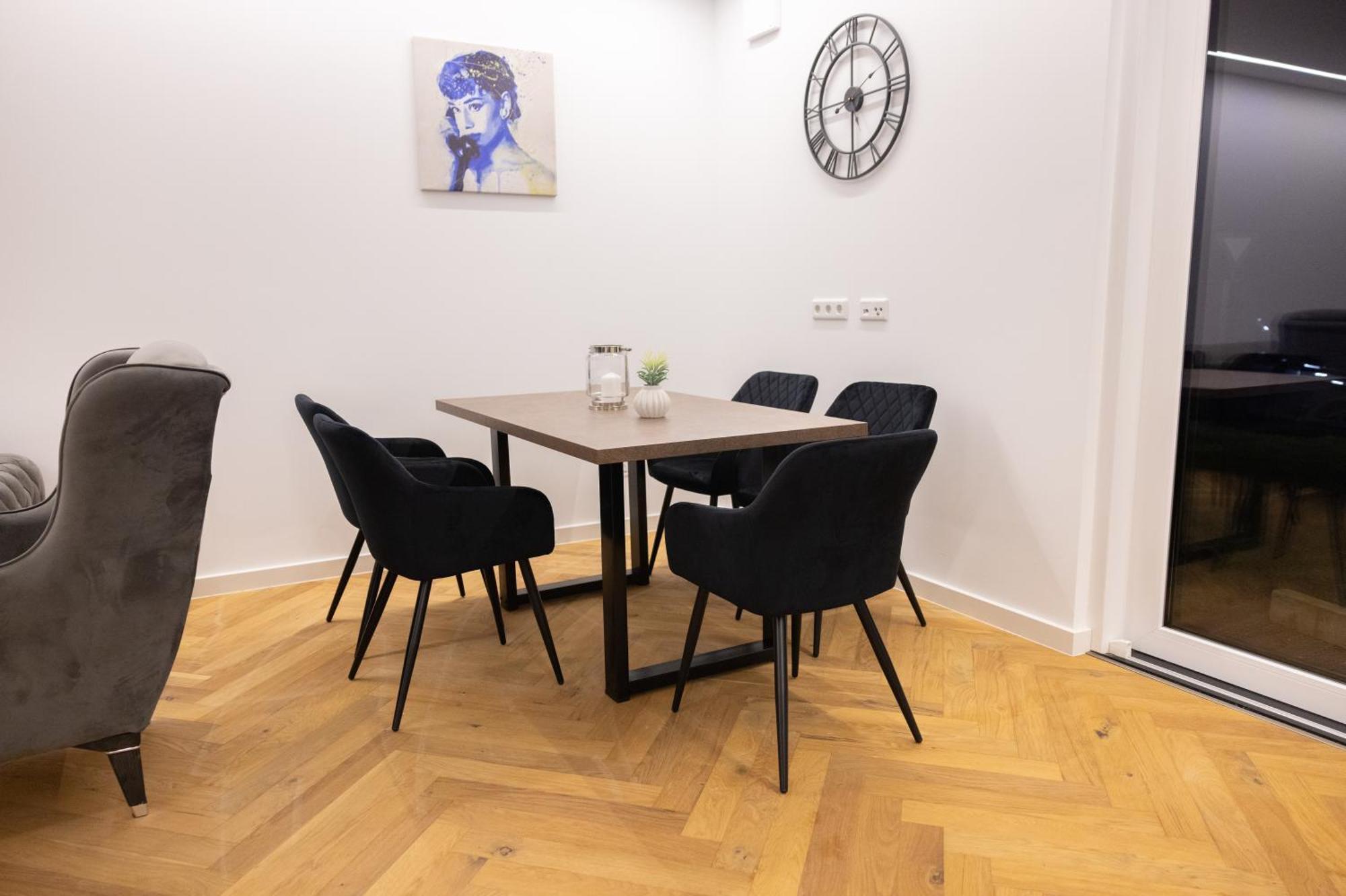 Neubau Apartment Mit Kamin Und Terrasse In Premium Lage Parkplatz Inklusive Bielefeld Exterior foto